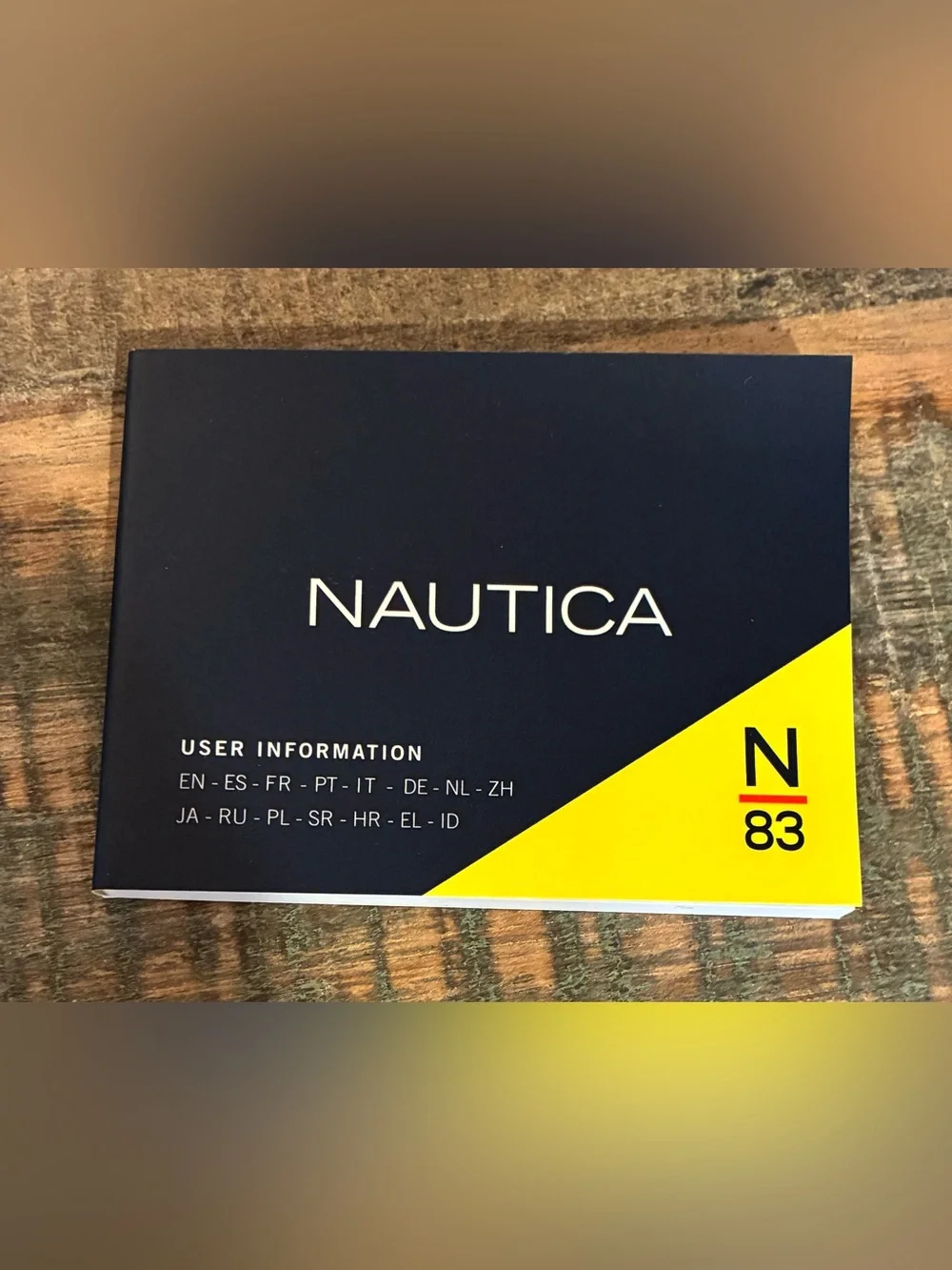 Nautica N83 NAPABS902 Men's Sport Watch Gray Stripe Nylon Strap Like New in Box